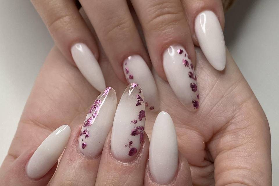 Blanco lechoso