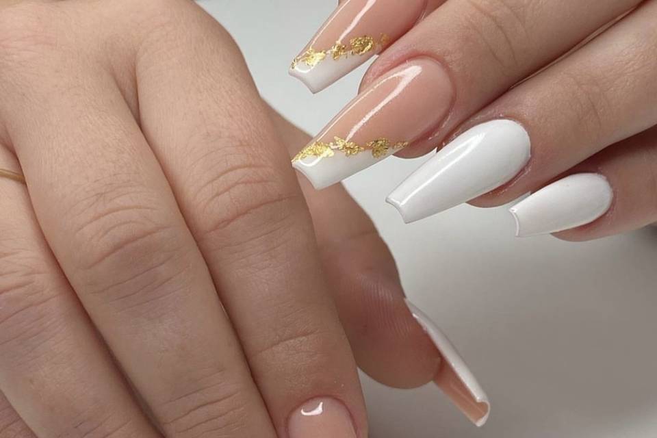 Uñas acrílicas