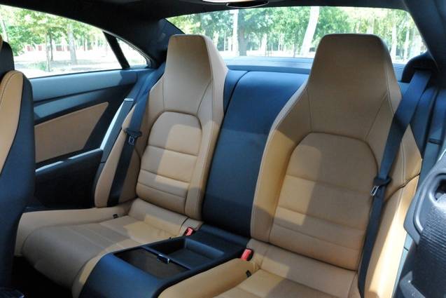 Mercedes Blanco interior