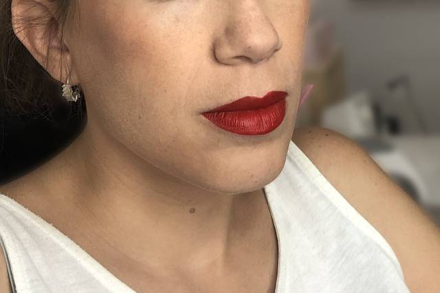 Maquillaje clasico invitada
