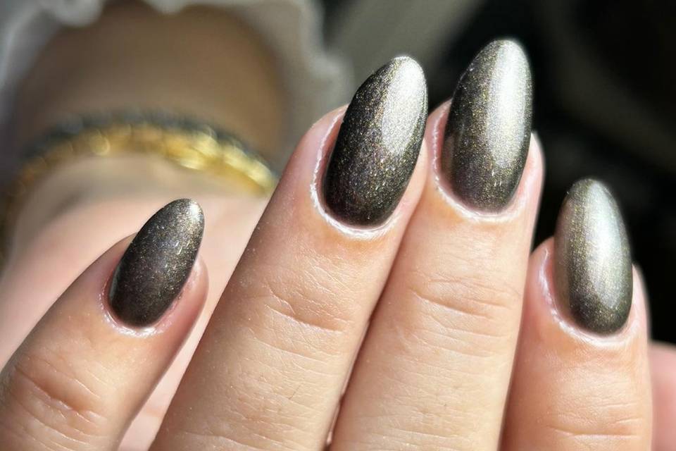 Kanyi Nails