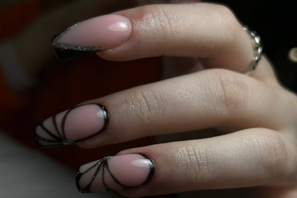 Kanyi Nails