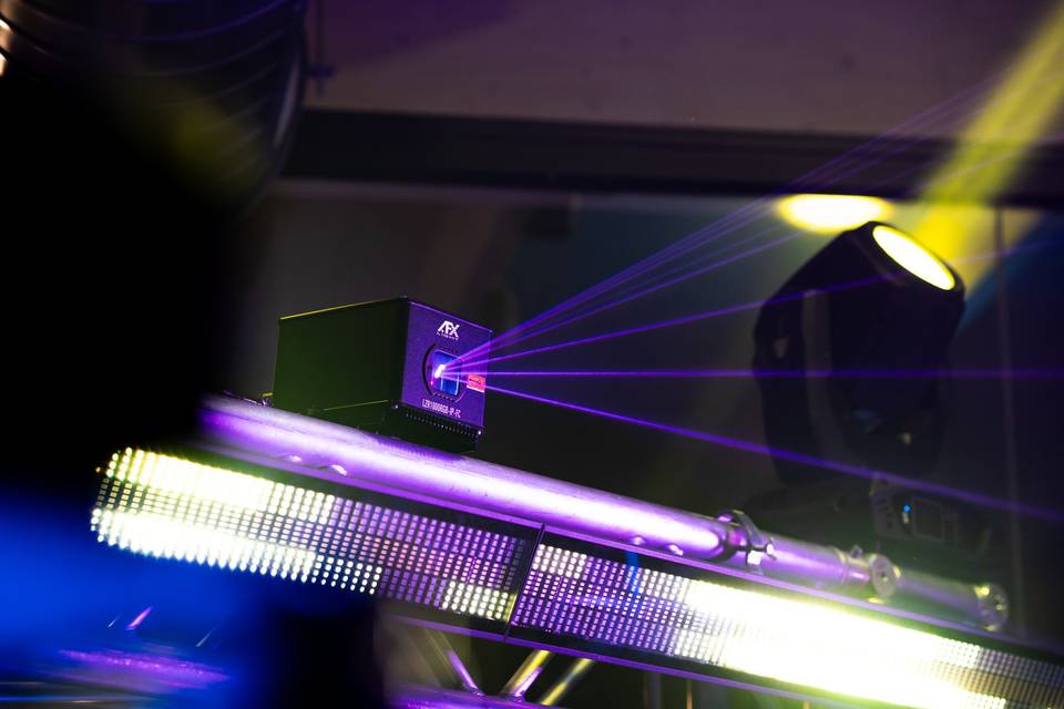 Laser