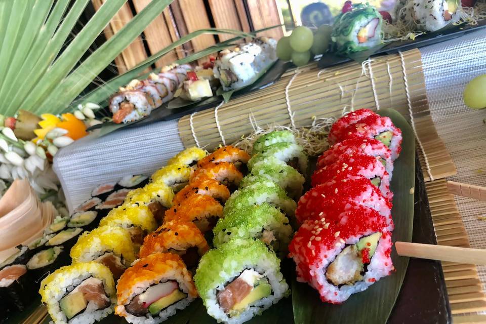 Mesa de sushi para cumpleaños