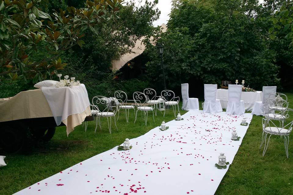 Ceremonia en el jardín