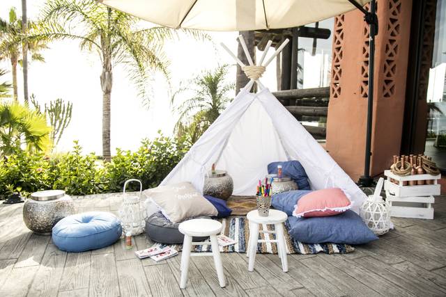 Zona chill out con tipi