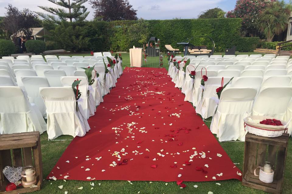 Ceremonia jardín caballos