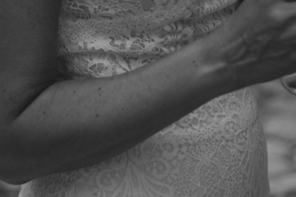 Detalle del vestido de la novia