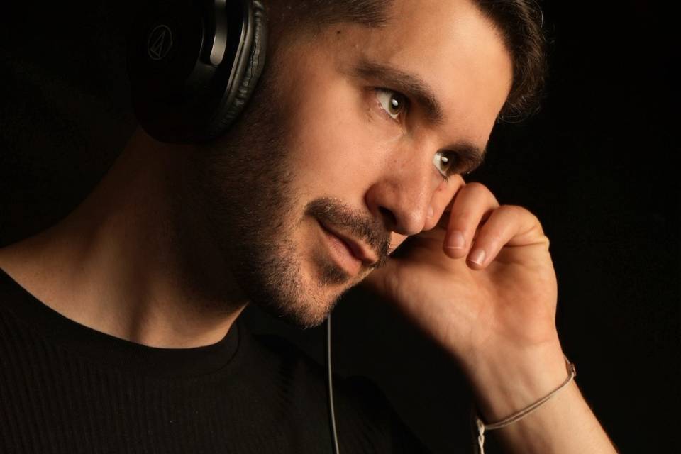 Dj
