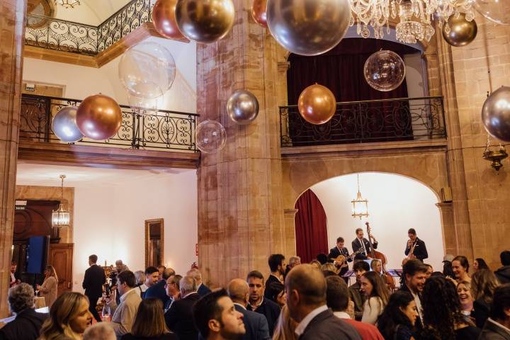 DECORACION CON GLOBOS TECHO