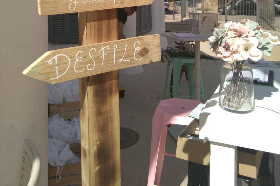 Disco de madera con lettering