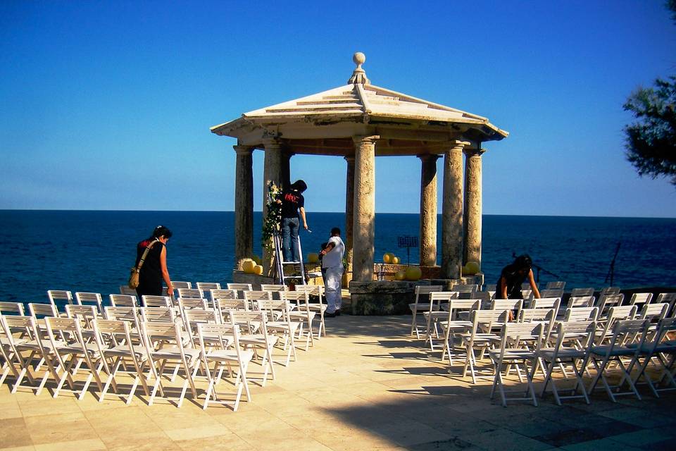 Preparación de ceremonia en mirador