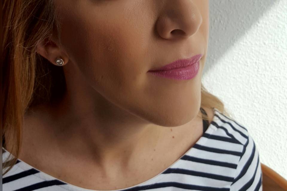 Maquillaje natural y elegante
