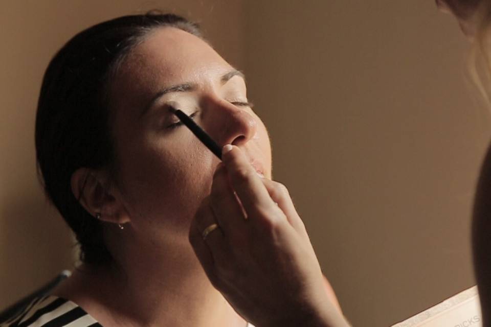 Preparación maquillaje novia