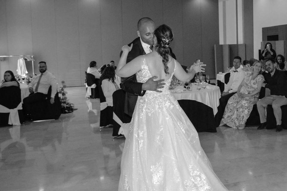 Baile