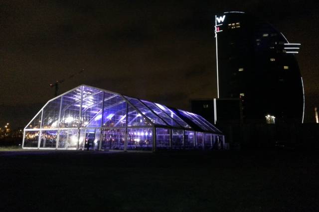 Carpa transparente