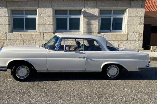 Mercedes 280SE