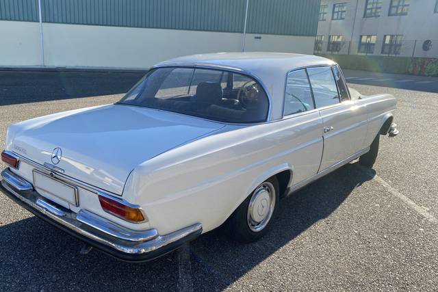 Mercedes 280SE