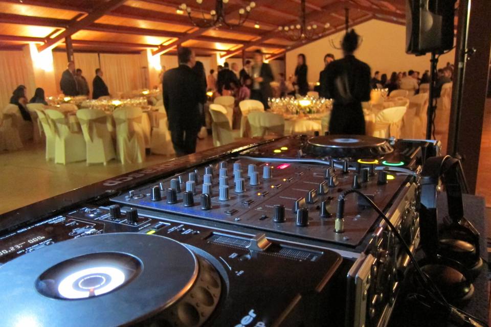 DJ en boda en Bodega de Parrado