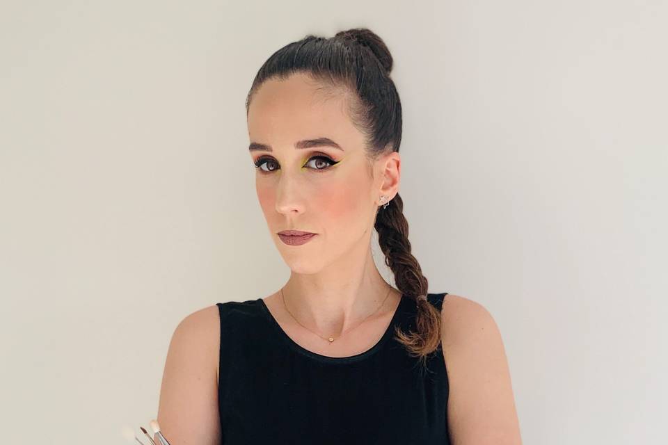 María León - Makeup artist