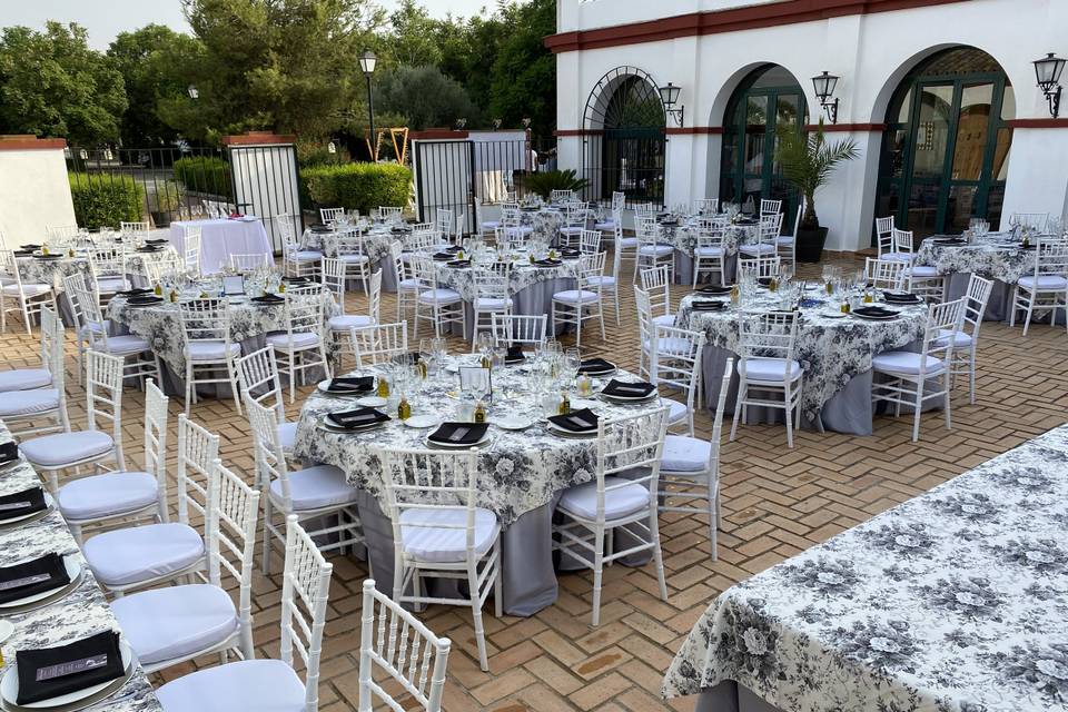 Banquete en patio