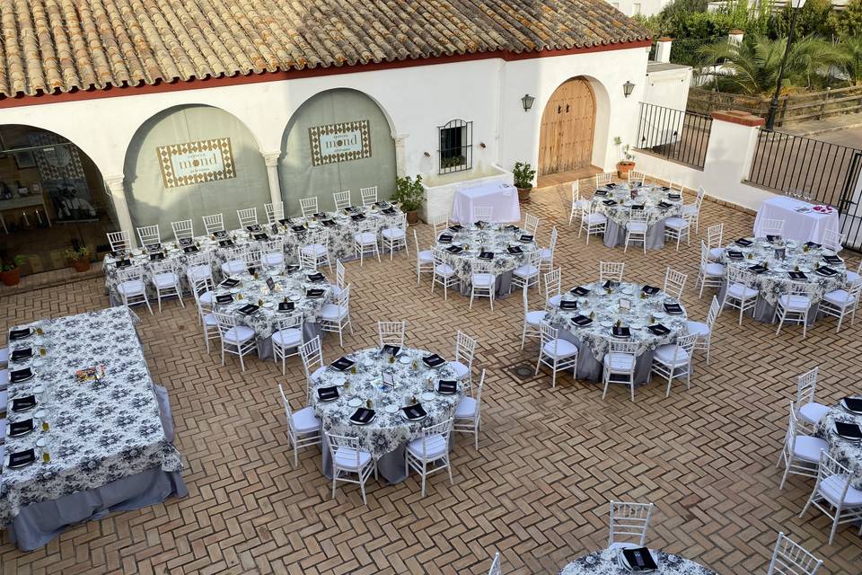 Banquete en patio