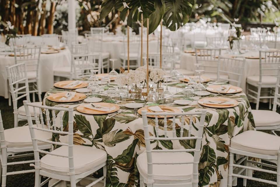 Mesas y decoración de boda