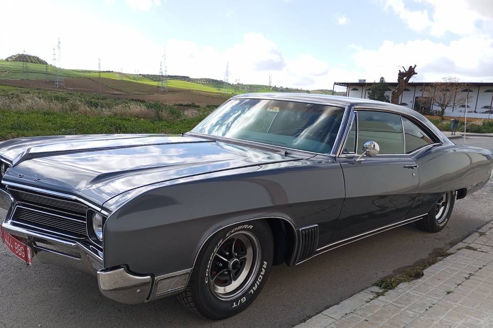 1967 buick wildcat sport coupe