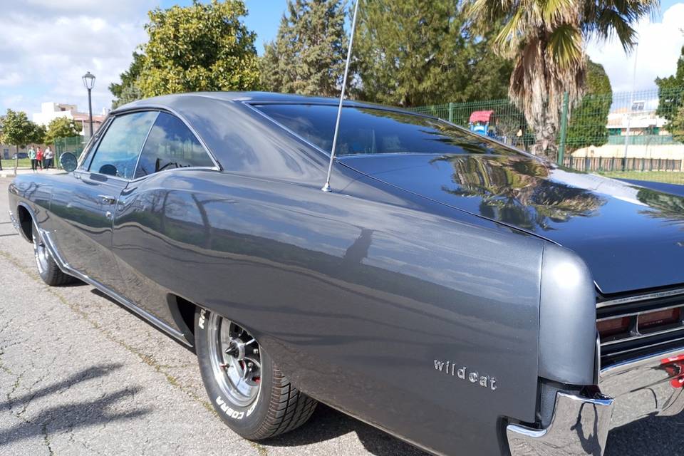 1967 buick wildcat sport coupe