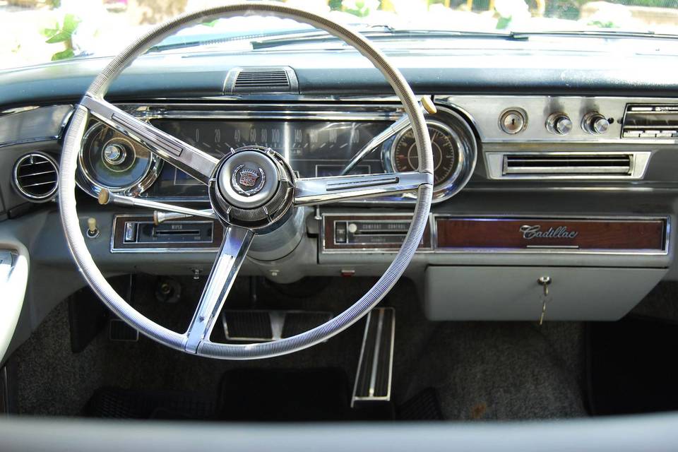 Interior cadillac