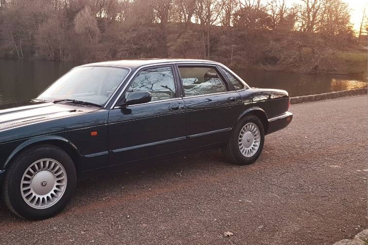 Jaguar xj8