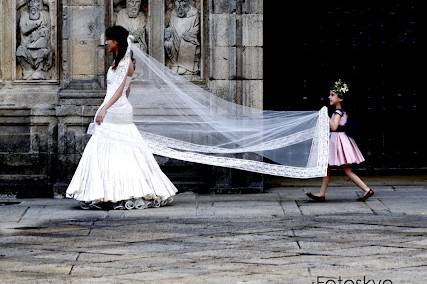 Vestido de tul y mikado