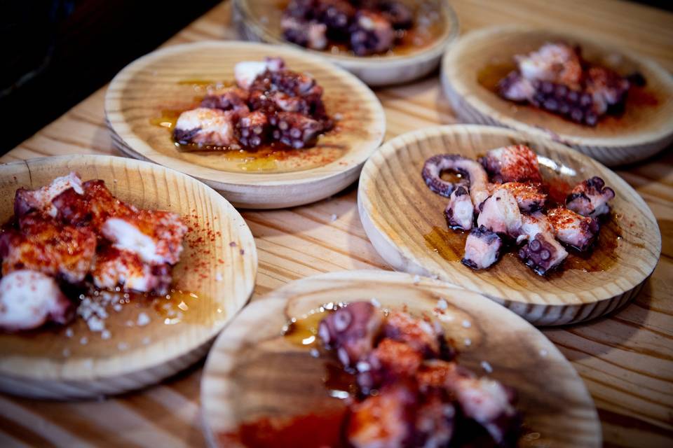 SHOW COOKING