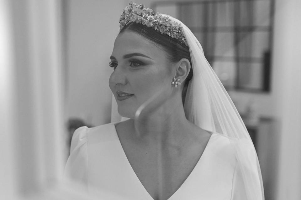 LAURA