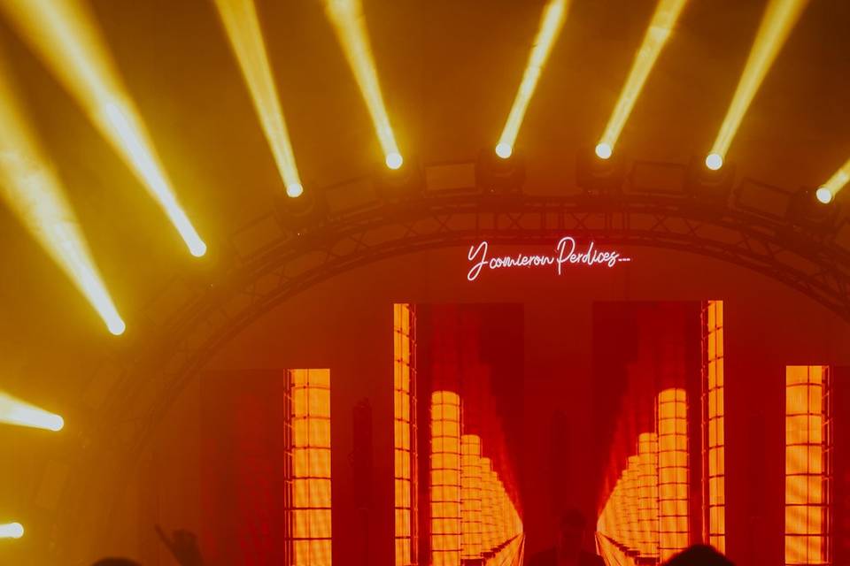Neon Club