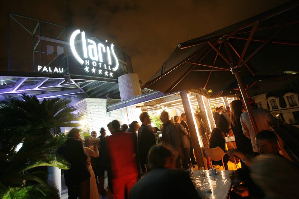 Claris Hotel