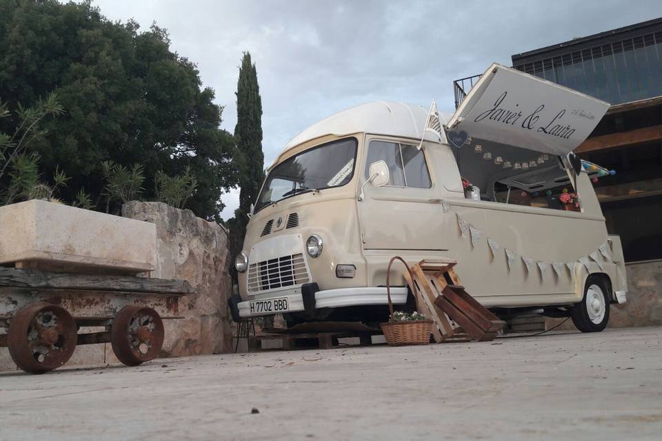 Renault estafette beige