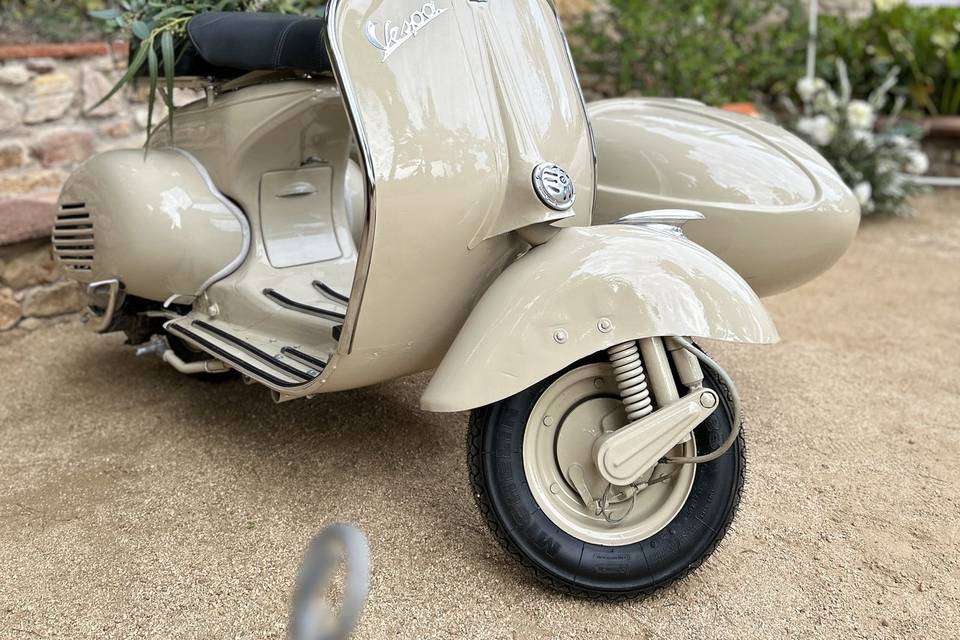 Vespa sidecar 1955