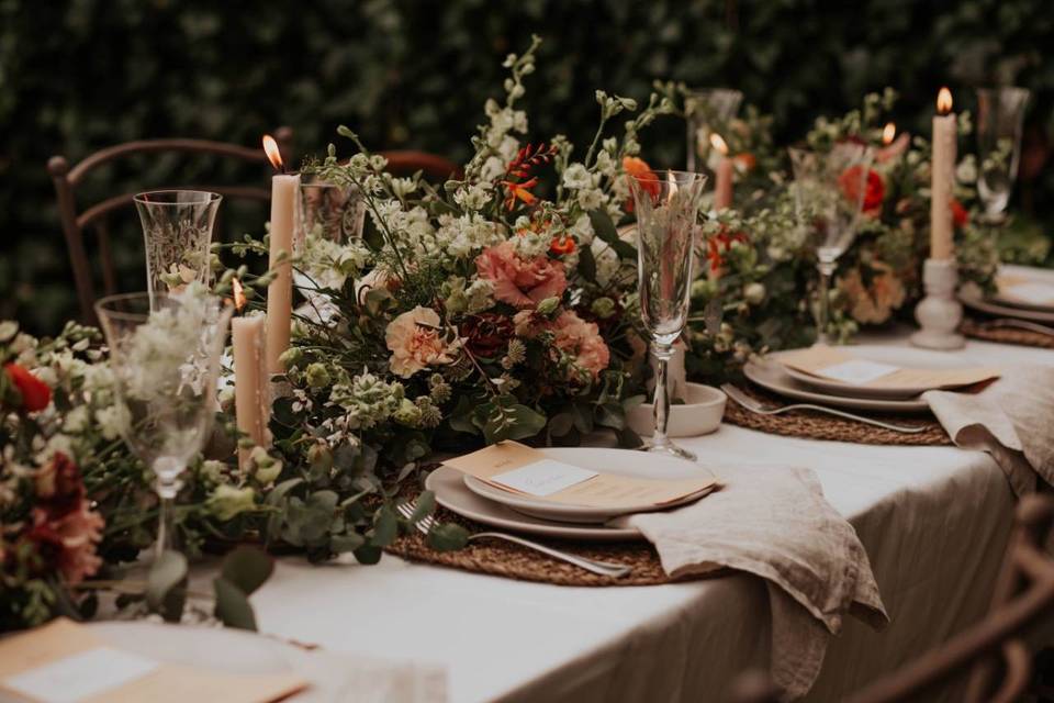 Mesa de boda íntima