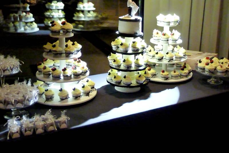 Presentación de cupcakes en boda