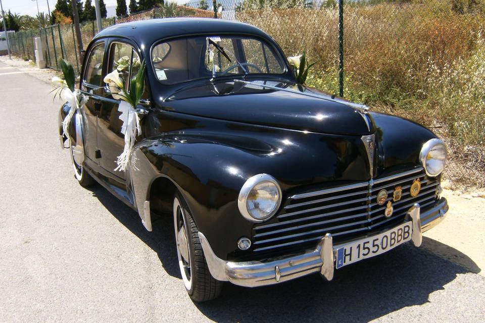 Peugeot 203 Negro