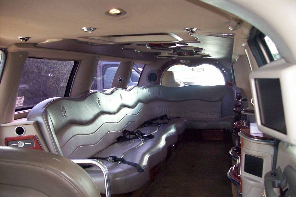 Tuxedo Limousine