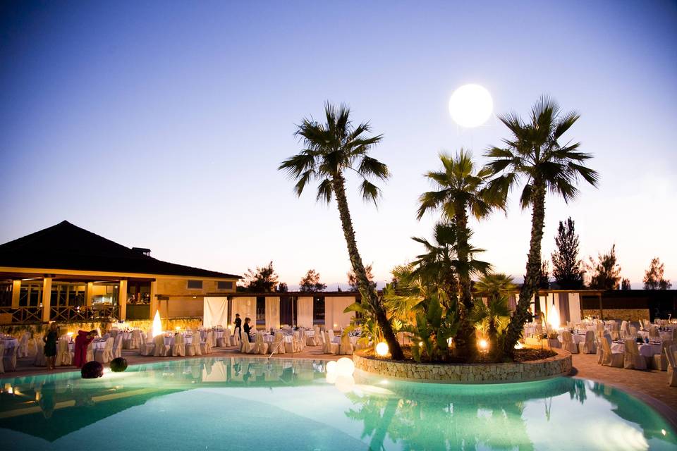 Boda en la piscina del hotel - Prortur Biomar Gran Hotel & Spa
