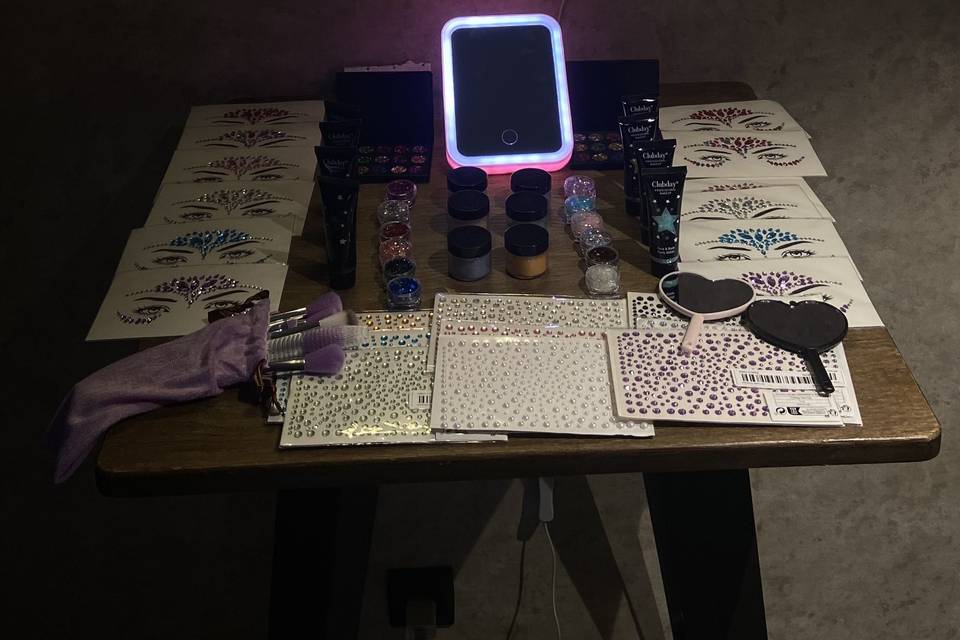 Glitter corner
