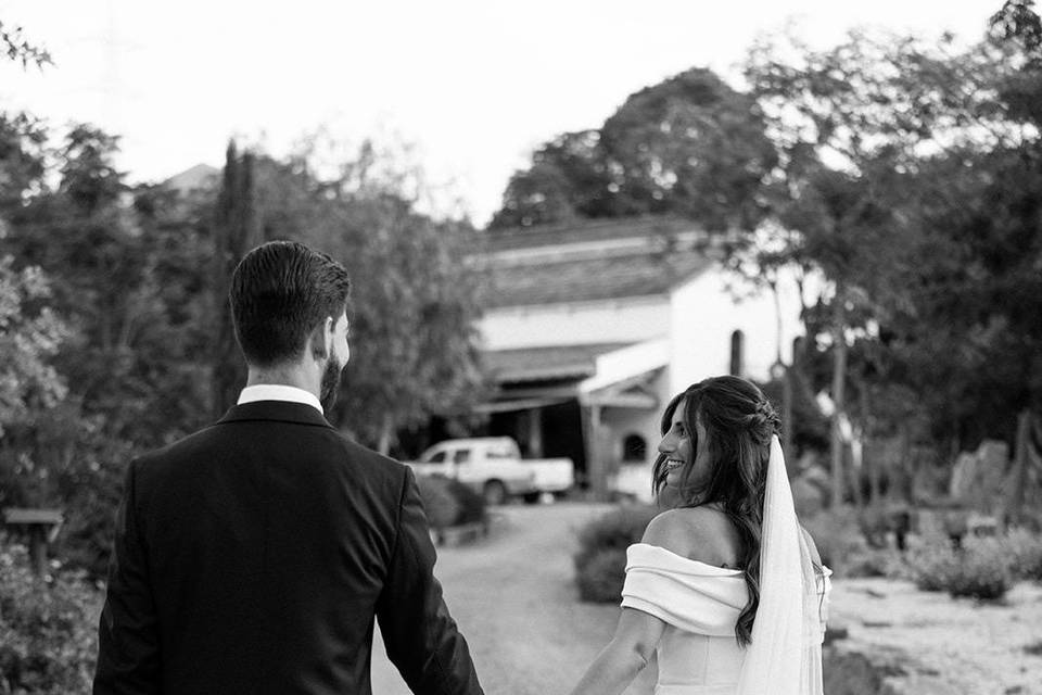 CARLOS & JULIE