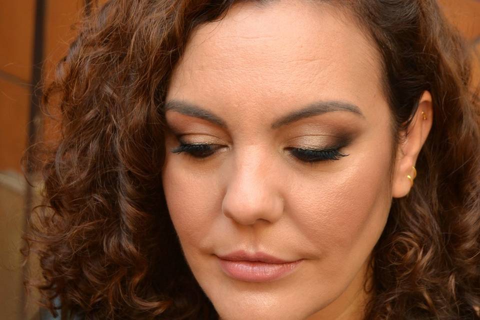 Cristina Madrigal Make Up Artist