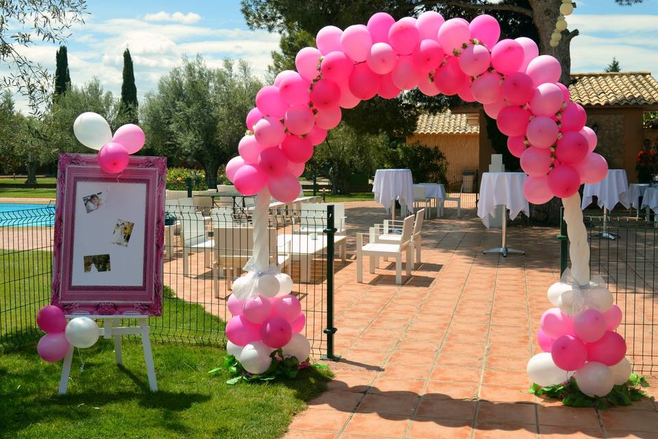 Arco de globos al aire libre