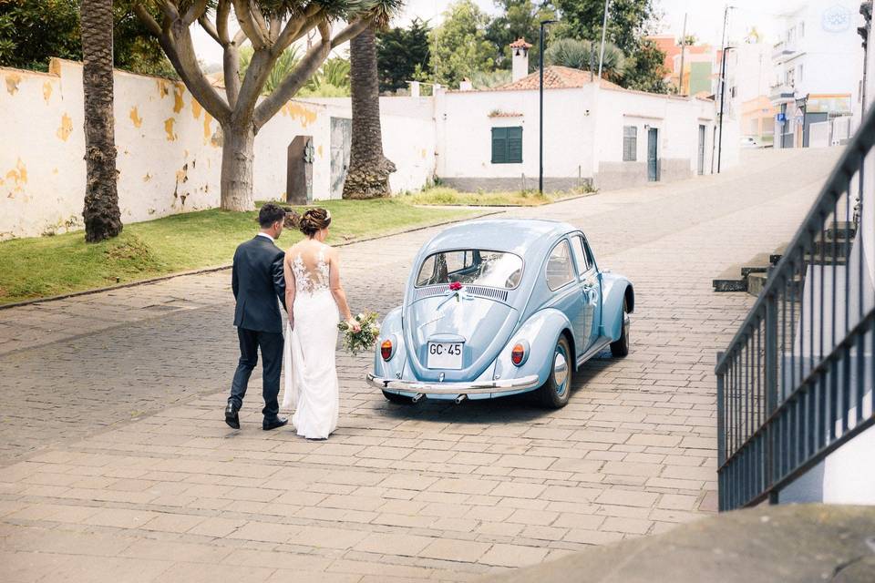 Salida de los novios