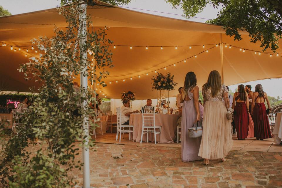 Banquete en la carpa