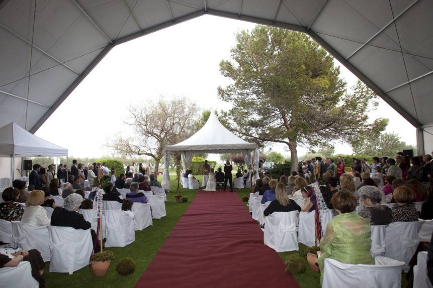 Celebra la boda donde quieras, ¡incluso en tu jardín!